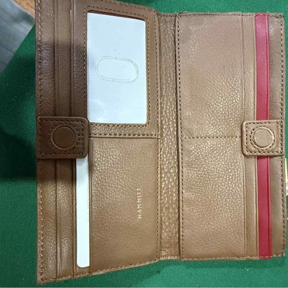 110 North
Mahogany Pebble/Brushed Gold Red Zip - Picture 3 of 3